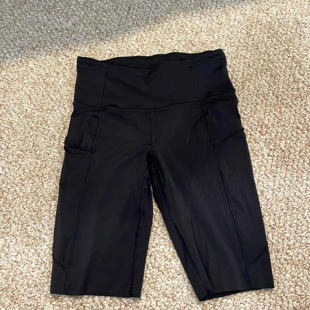 Black Lululemon biker shorts